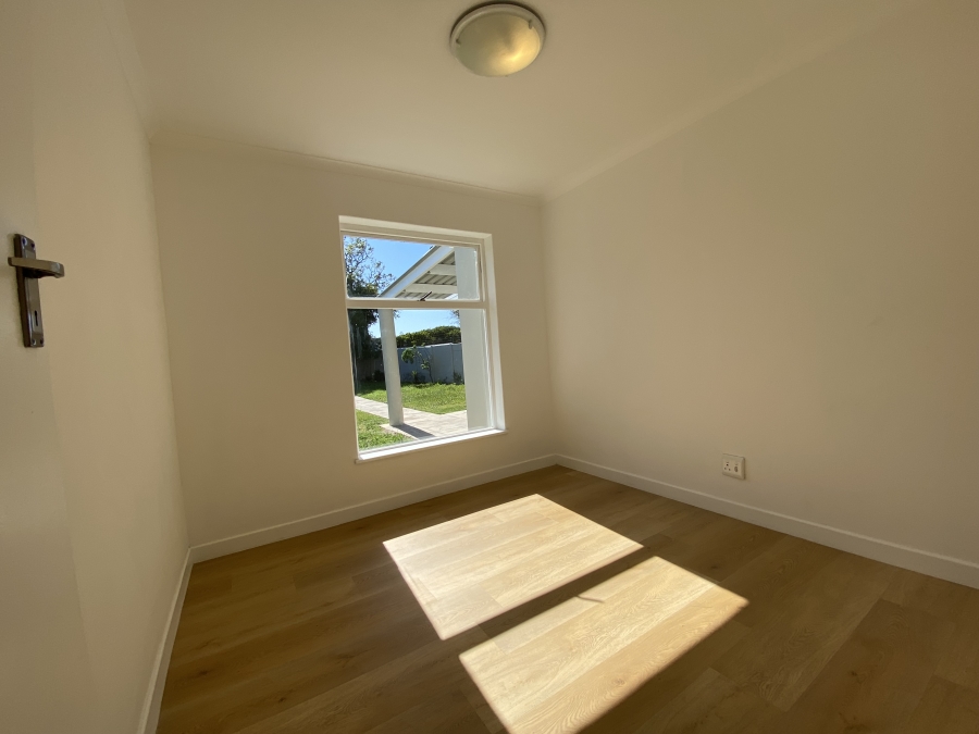 To Let 3 Bedroom Property for Rent in Flamingo Vlei Western Cape